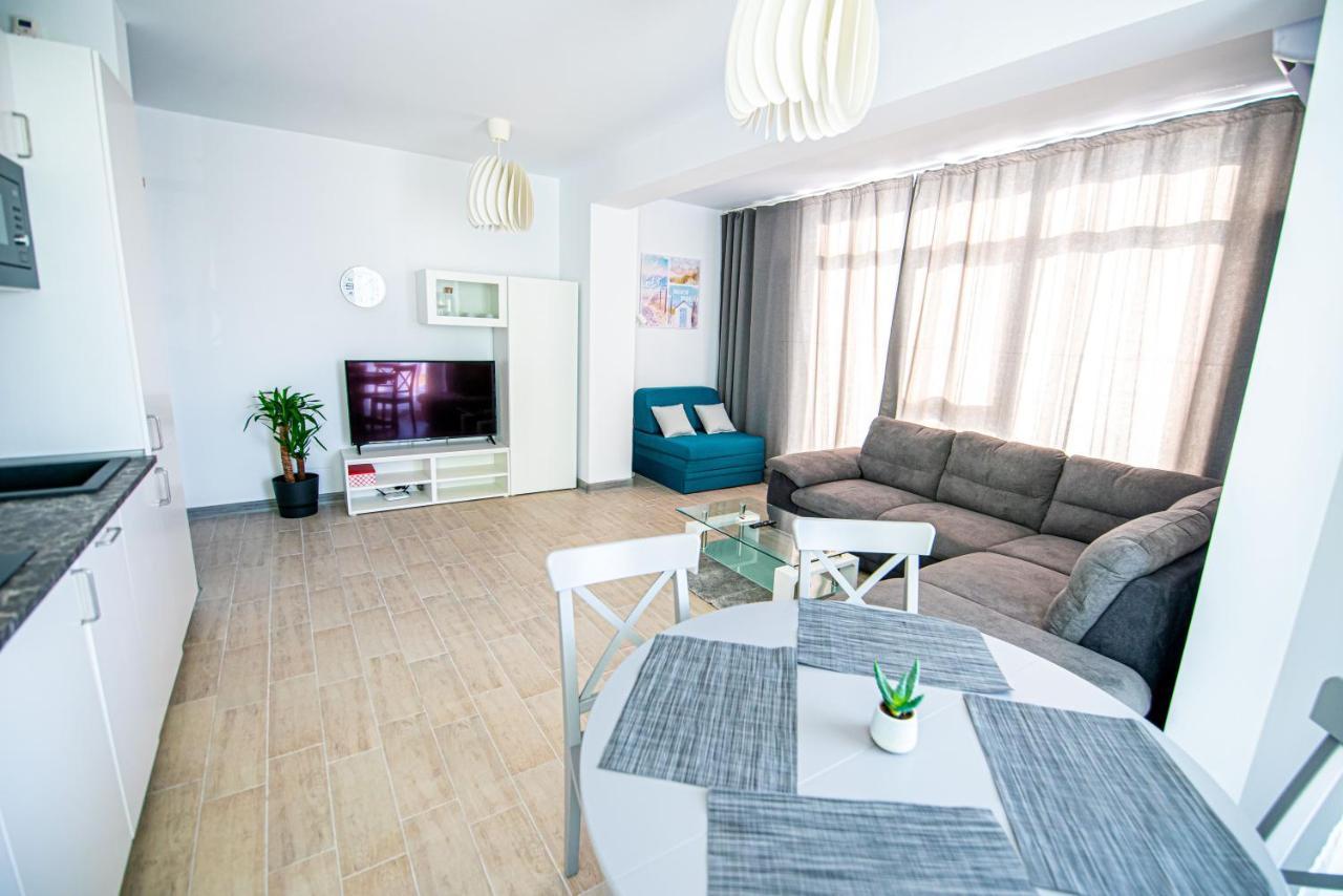 Apartment Katrina - Alezzi Beach - Sea View Năvodari Eksteriør bilde