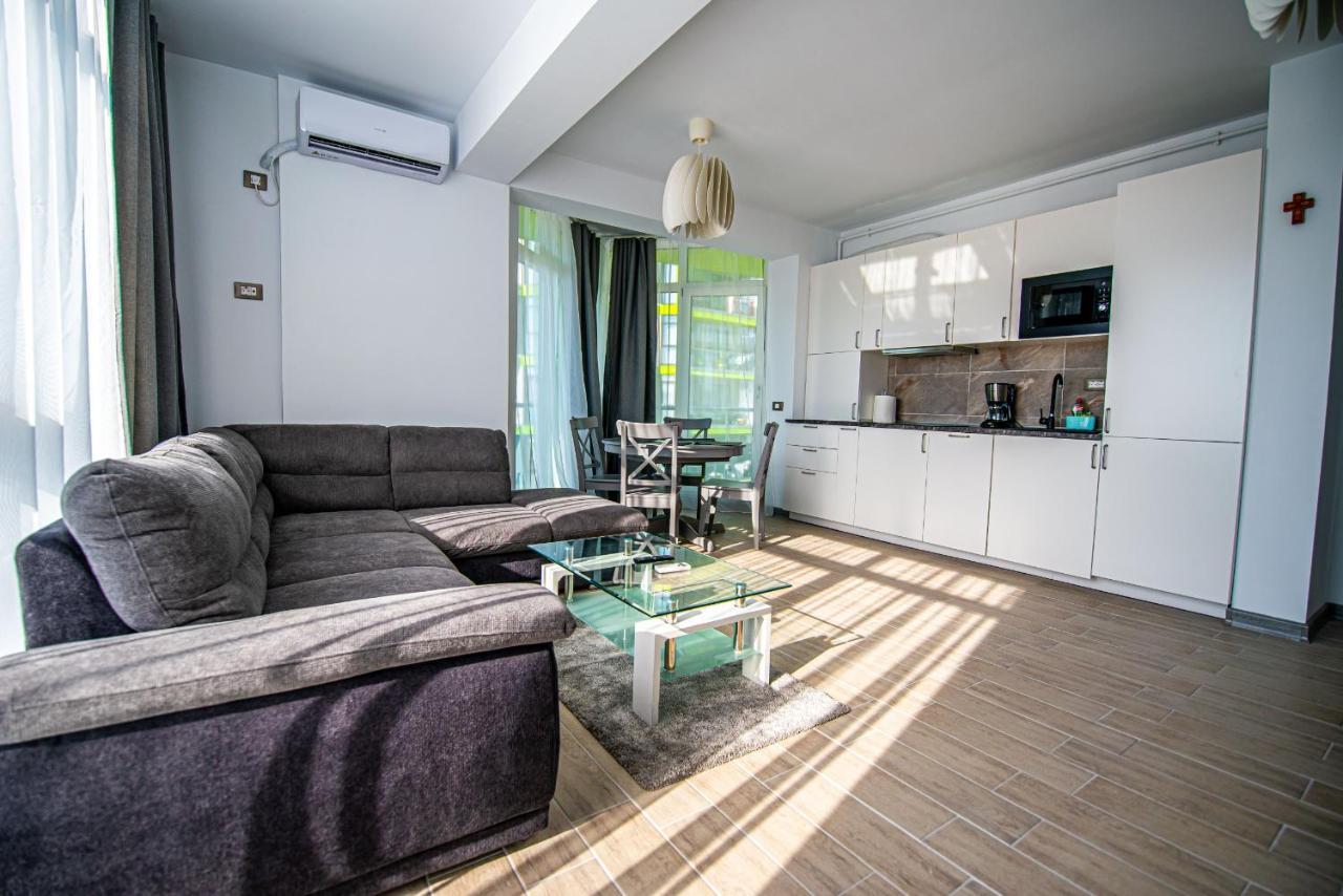 Apartment Katrina - Alezzi Beach - Sea View Năvodari Eksteriør bilde