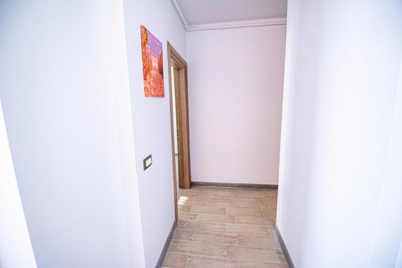 Apartment Katrina - Alezzi Beach - Sea View Năvodari Eksteriør bilde